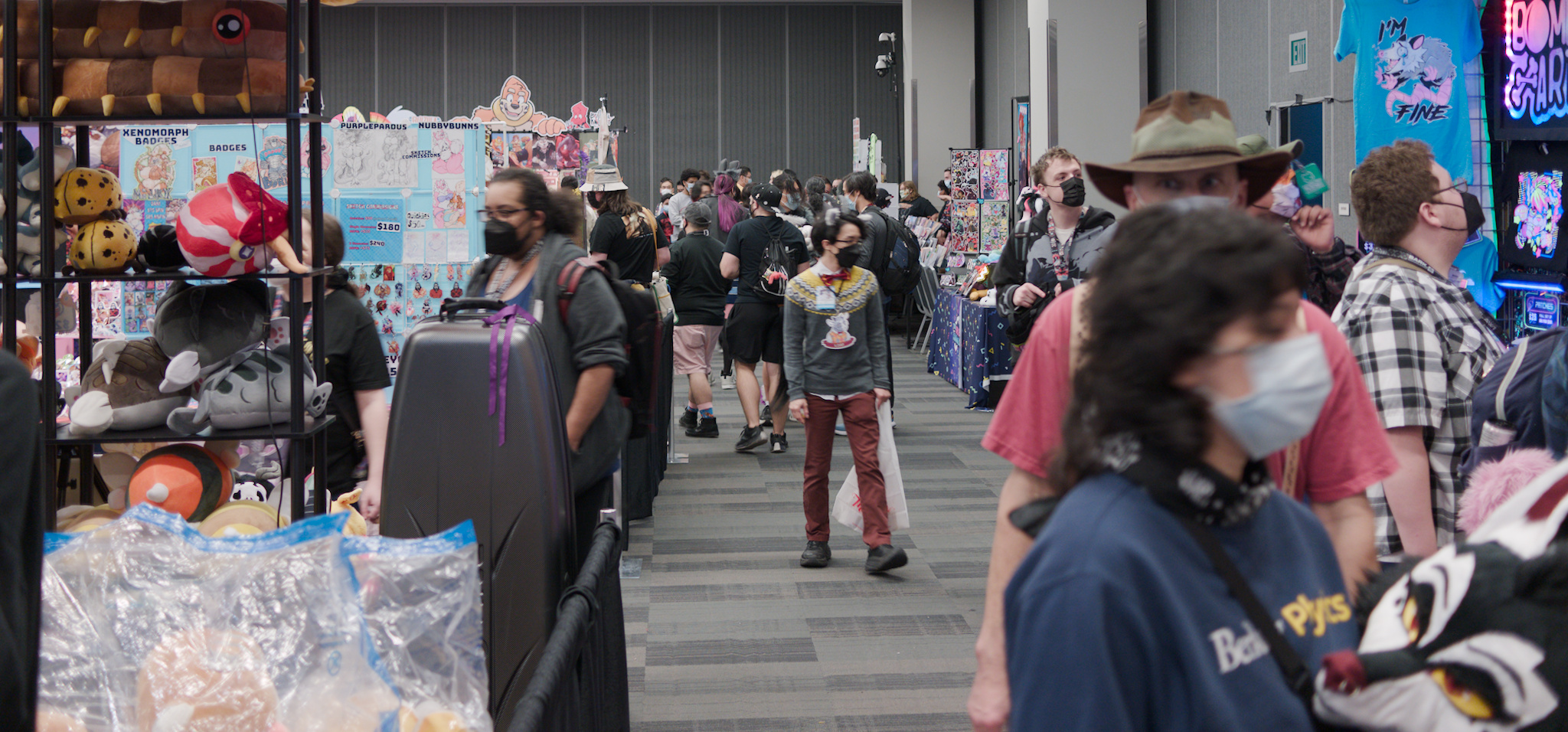 a photo of patrons shopping in one of the dealer's den rooms